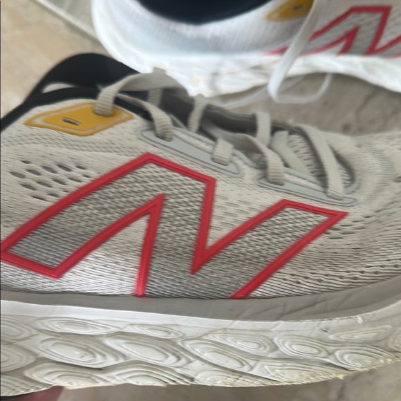 New Balance White and Red Athletic Shoes with Cushioned Midsole - Picture 6 of 9
